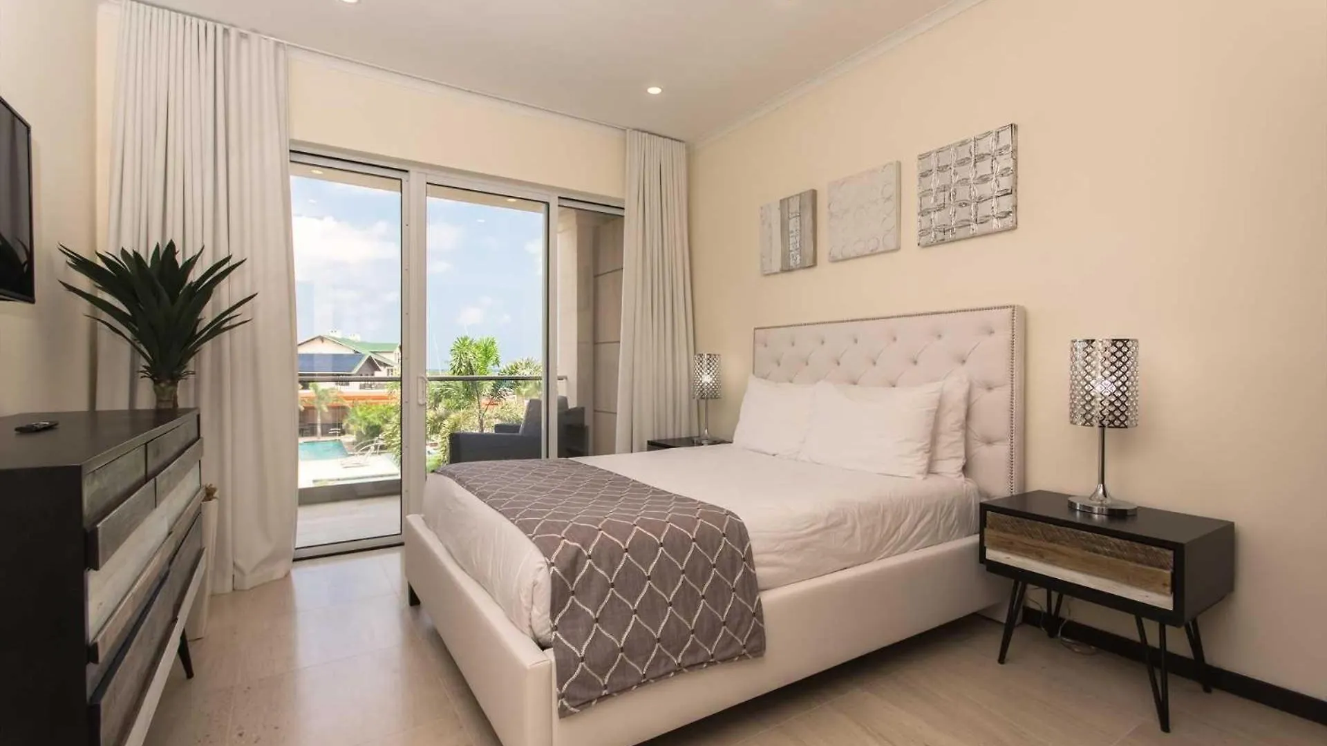 Eagle Beach Palm Beach Aruba